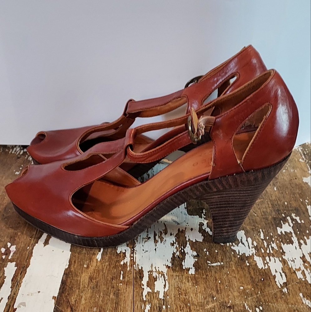 Women's Coclico Strap Heels Size 9.5